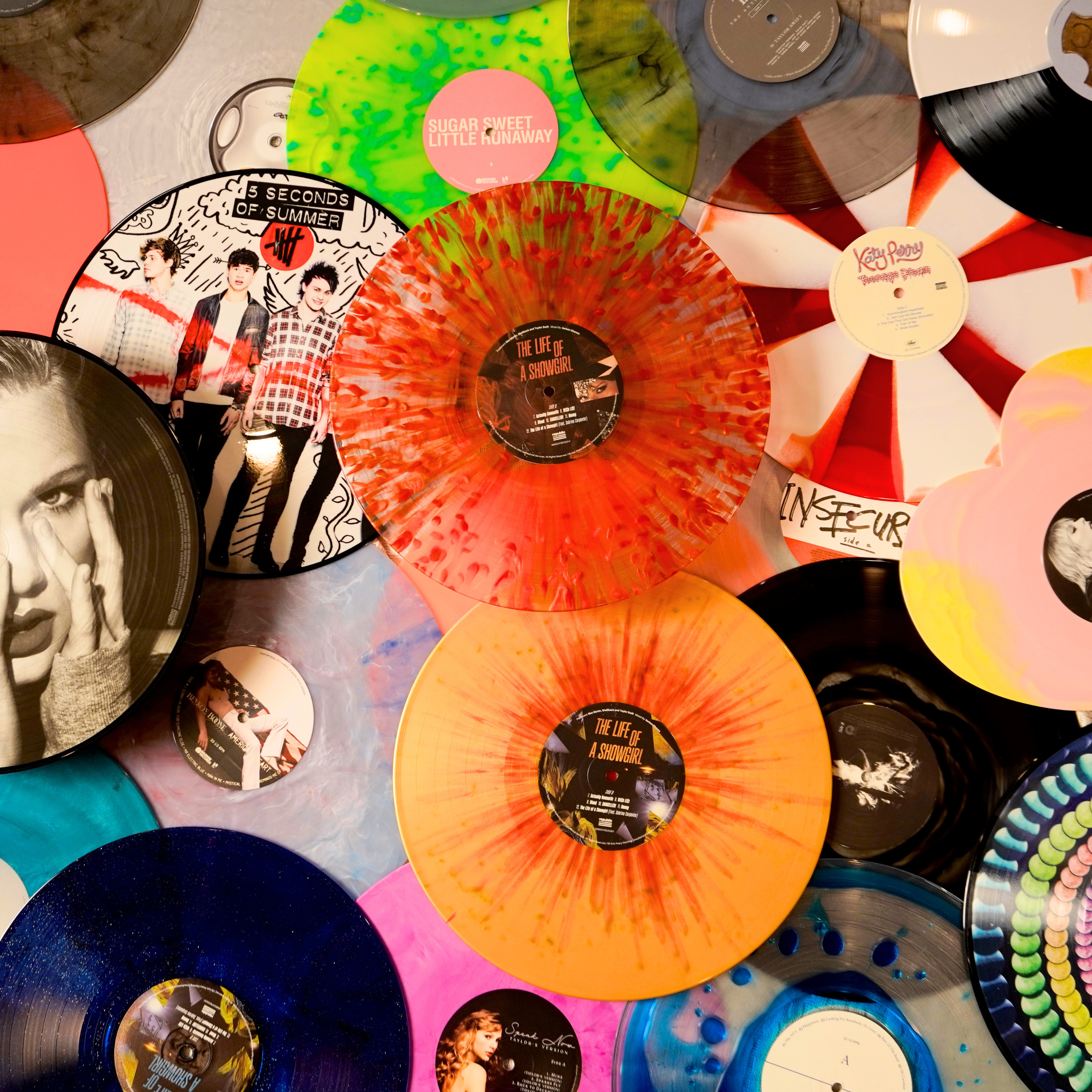 COLOURED PRESSING