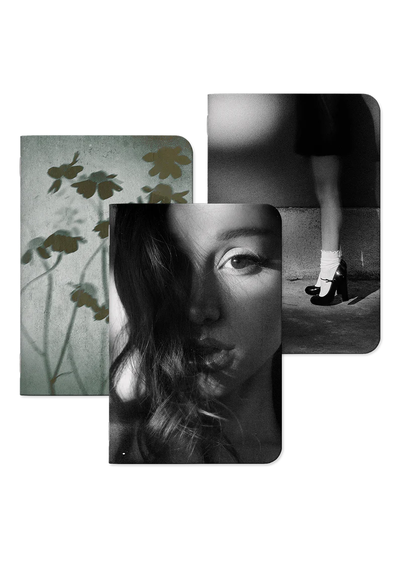 ARIANA GRANDE - Petal [Book Set of 3]